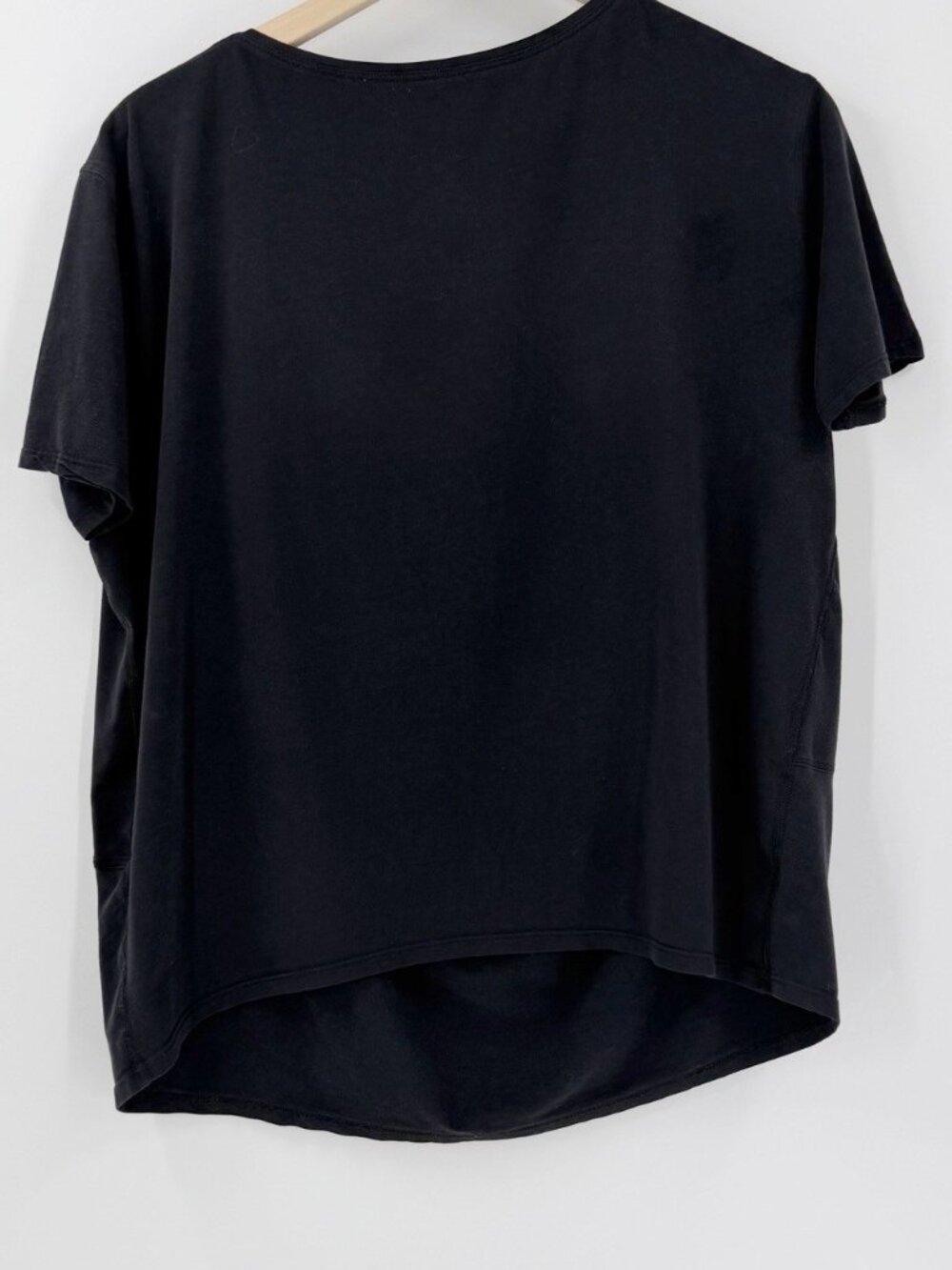Lululemon Back in Action Boxy Short Sleeve Black T-Shirt M Lightweight 8-10